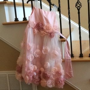 Girls Size Floral Dress (Like New)